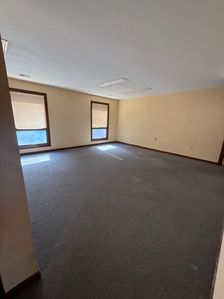More Photos Of 9843-9855 Business Way, Manassas Office For Lease