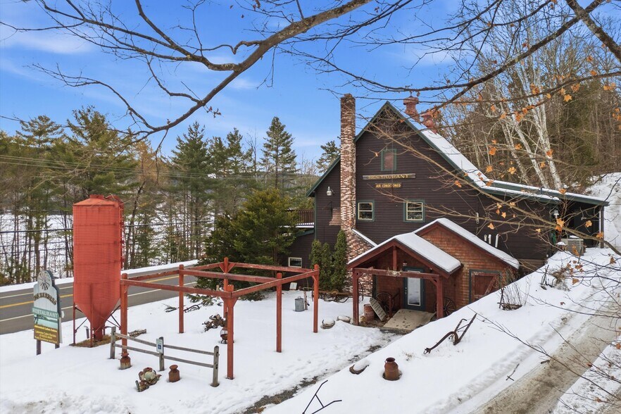 More Photos Of 581 US Route 9, Schroon Lake Restaurant For Sale