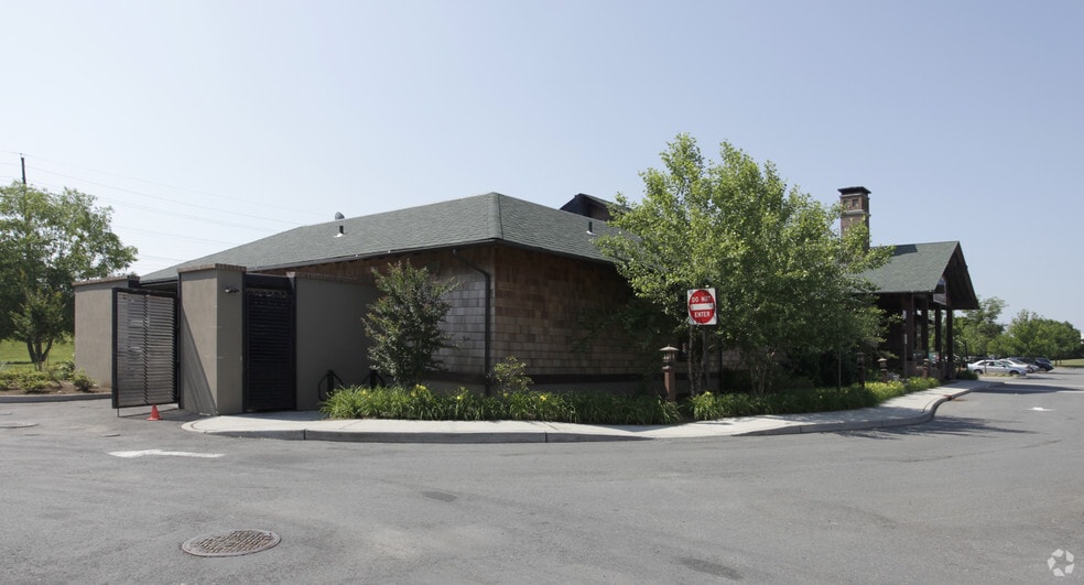 More Photos Of 1 Rockingham Row, Princeton Restaurant For Lease