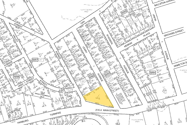 More Photos Of 78 Main St, Bloomingdale Storefront For Lease