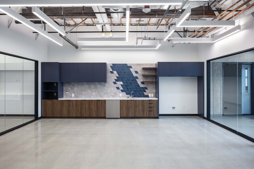 More Photos Of 6138-6150 Nancy Ridge Dr, San Diego Research And Development For Lease