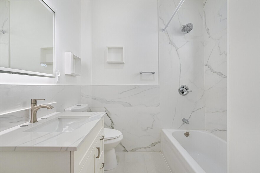 More Photos Of 2617 W Fullerton Ave, Chicago Storefront Retail Residential For Sale