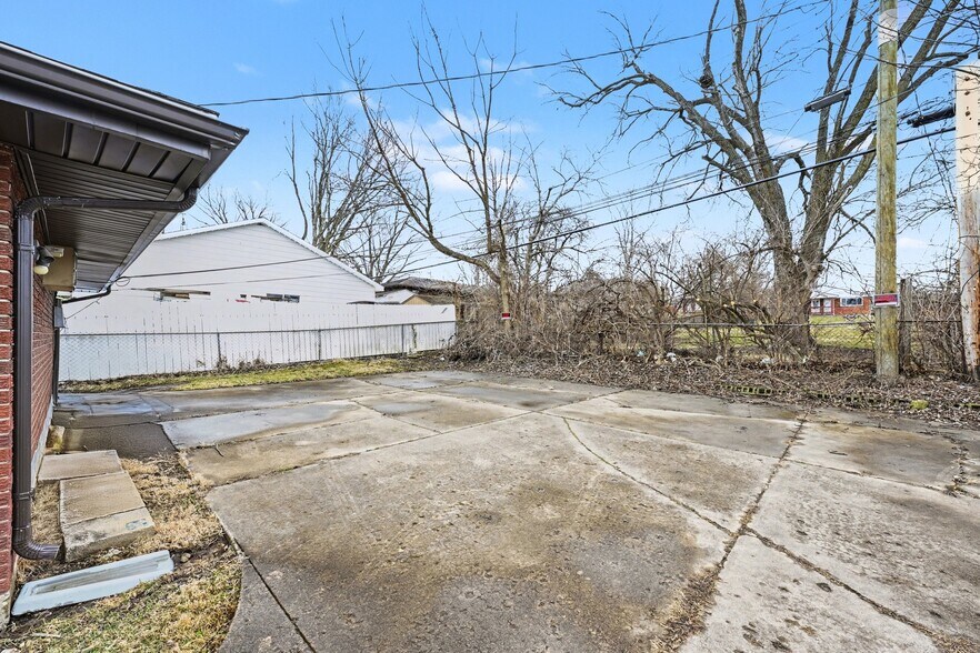 More Photos Of 234-236 High st, Fairborn Multifamily For Sale