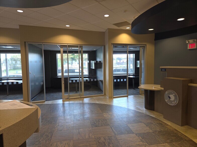 More Photos Of 117 Grand St, Goshen Office For Lease