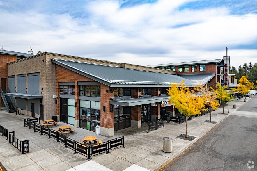 More Photos Of 425 SW Powerhouse Dr, Bend Unknown For Lease