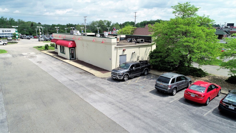 More Photos Of 4837 Mahoning Ave, Youngstown Restaurant For Lease