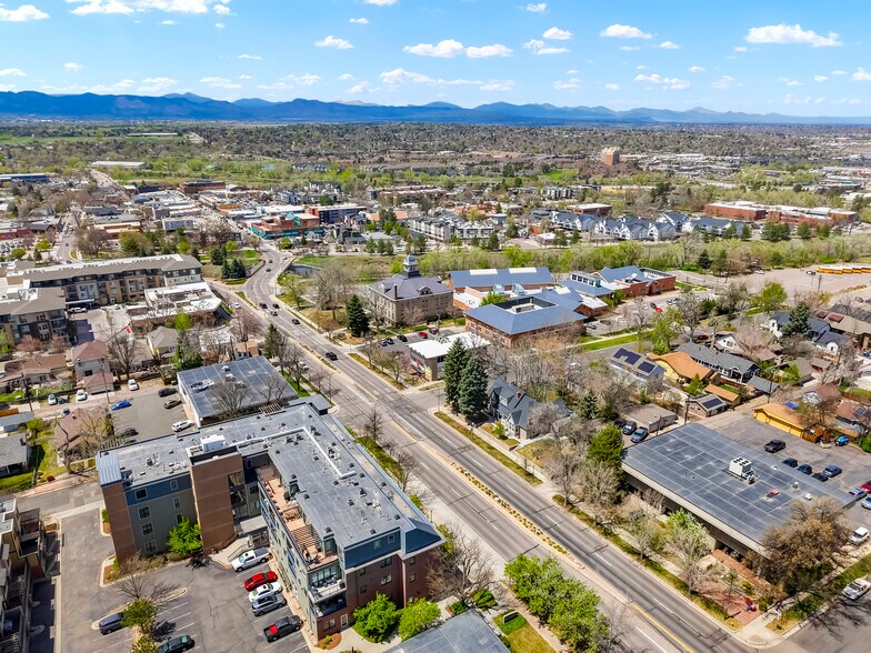 More Photos Of 1979 W Littleton Blvd, Littleton Office Residential For Lease