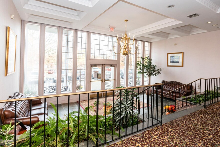 More Photos Of 550 Kinderkamack Rd, Oradell Medical For Lease