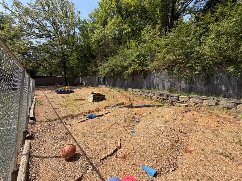 More Photos Of 1816 Hinson Loop Rd, Little Rock Daycare Center For Sale