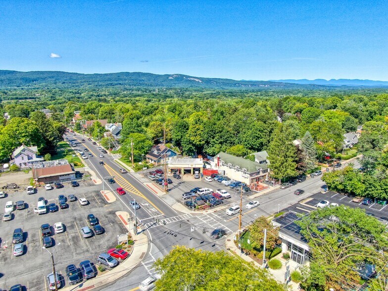 More Photos Of 185 Main St, New Paltz Auto Repair For Sale