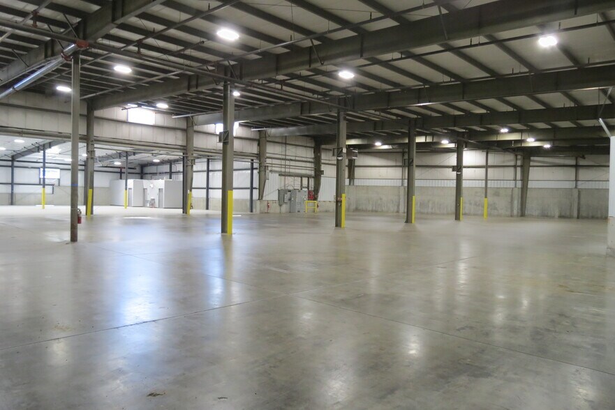 More Photos Of 50 June St, Leominster Industrial For Lease