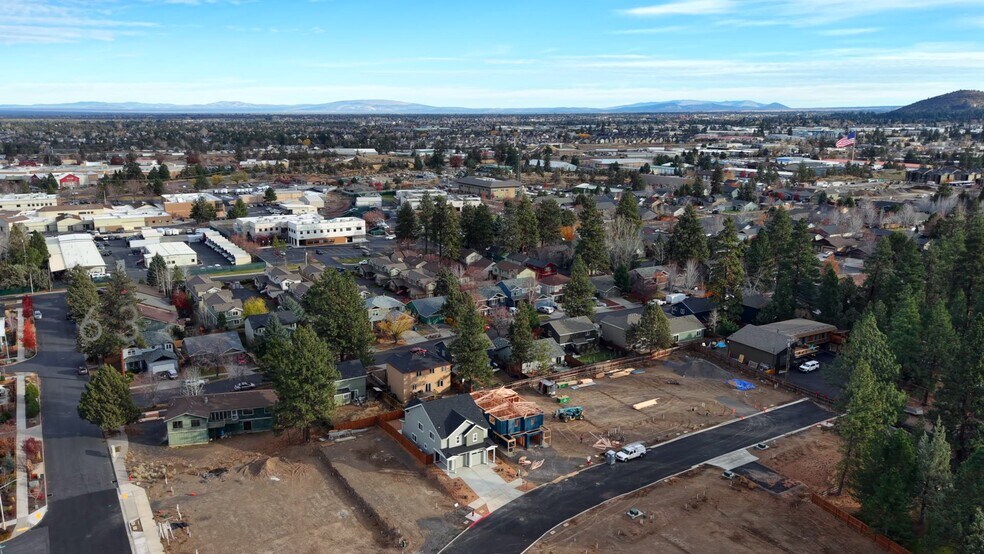 Primary Photo Of 63281 NW Ski Ln, Bend Multifamily For Sale