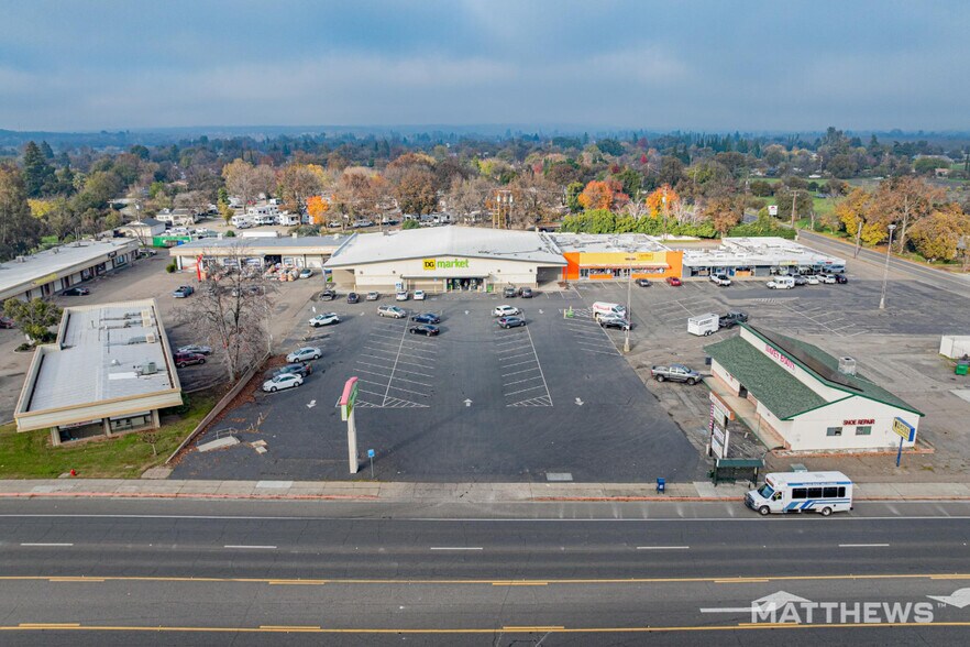 More Photos Of 460 Antelope Blvd, Red Bluff Supermarket For Sale
