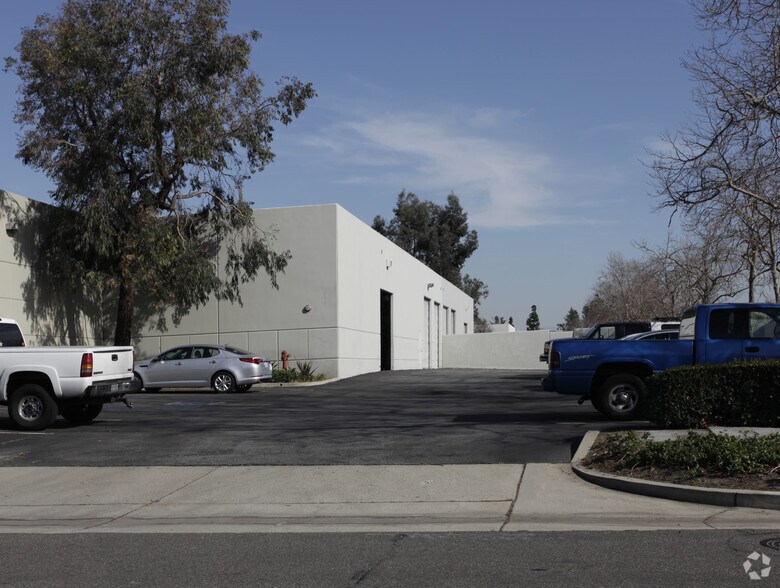 More Photos Of 4205 E Brickell St, Ontario Warehouse For Lease