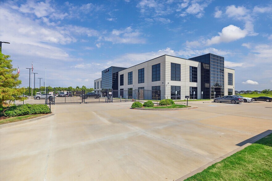 More Photos Of 9251 Park South Vw, Houston Office For Lease