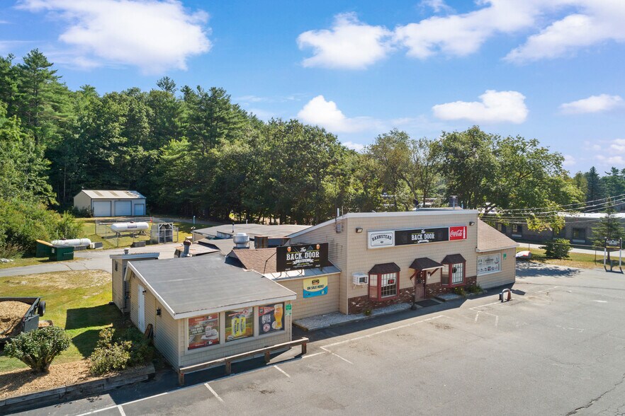 More Photos Of 107 Maple St, Barnstead Restaurant For Sale