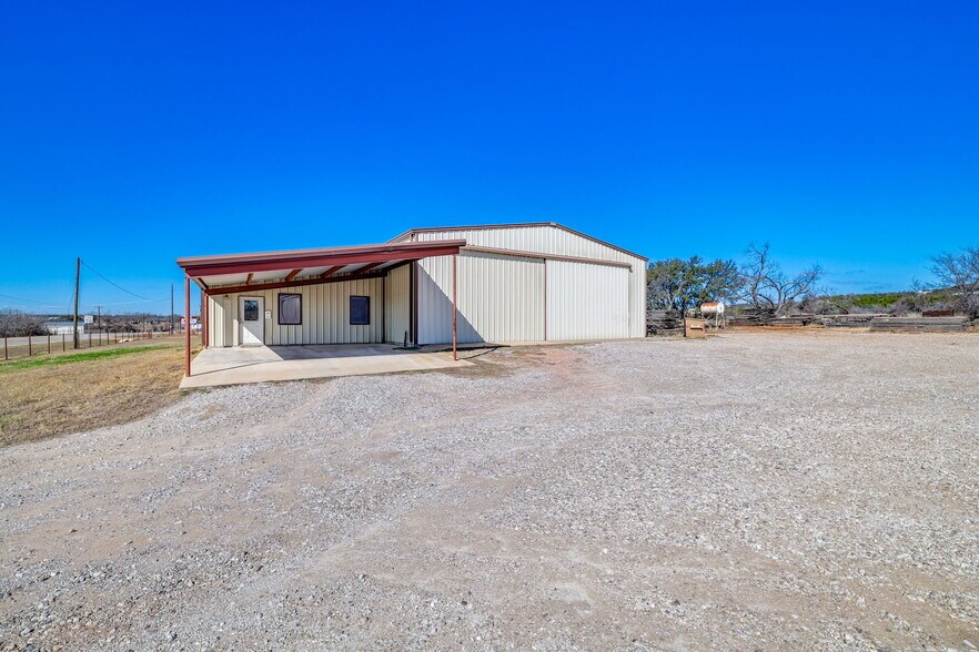 More Photos Of 2684 W US Highway 290, Fredericksburg Warehouse For Sale