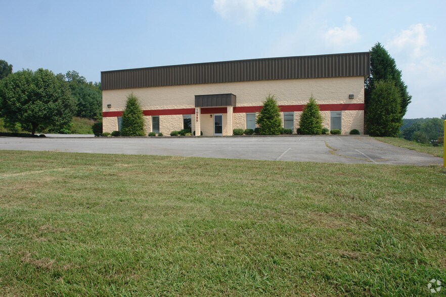 Primary Photo Of 10390 Wallace Alley St, Blountville Warehouse For Sale