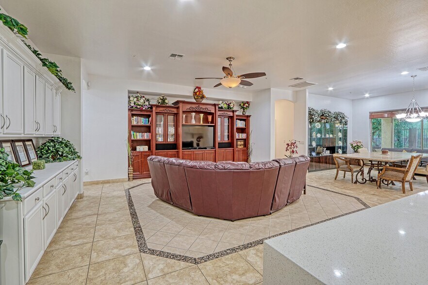 More Photos Of 26808 N 24th Ave, Phoenix Assisted Living For Sale