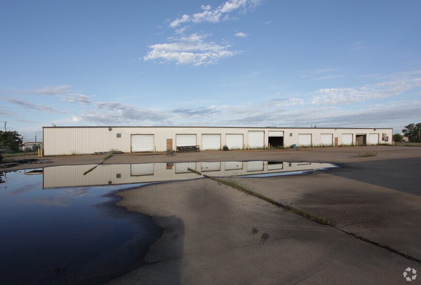 More Photos Of 225 Metro Dr, Terrell Unknown For Lease