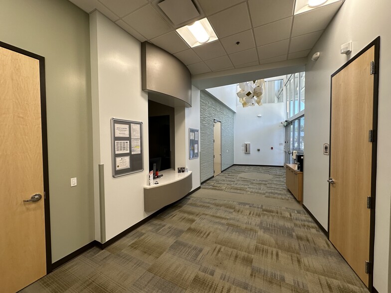 More Photos Of 77 S Dobson Rd, Chandler Medical For Sale