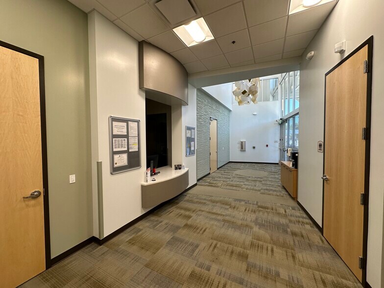 More Photos Of 77 S Dobson Rd, Chandler Medical For Sale