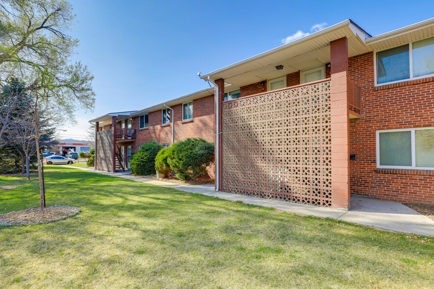 More Photos Of 4450 Holland St, Wheat Ridge Apartments For Sale