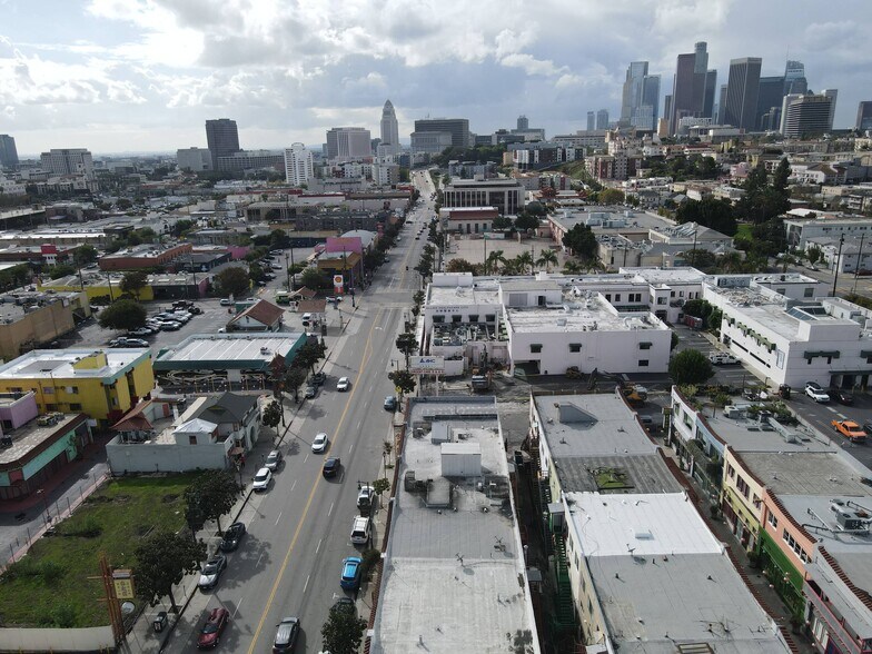 More Photos Of 935-937 N Hill St, Los Angeles Storefront Retail Residential For Sale