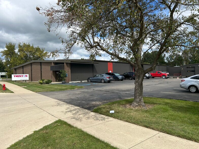Primary Photo Of 7232 Jackson Rd, Ann Arbor Warehouse For Lease