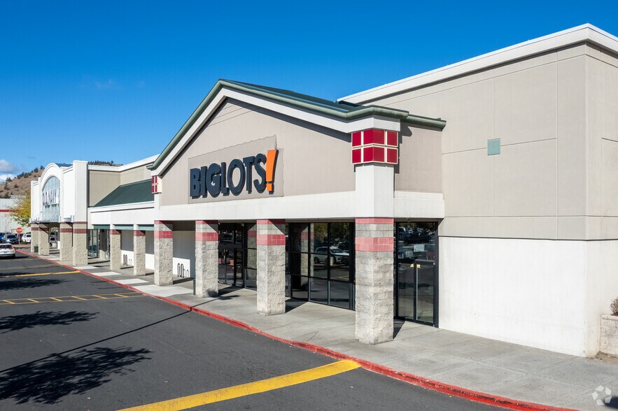 More Photos Of 2600-2650 NE Highway 20, Bend Unknown For Lease