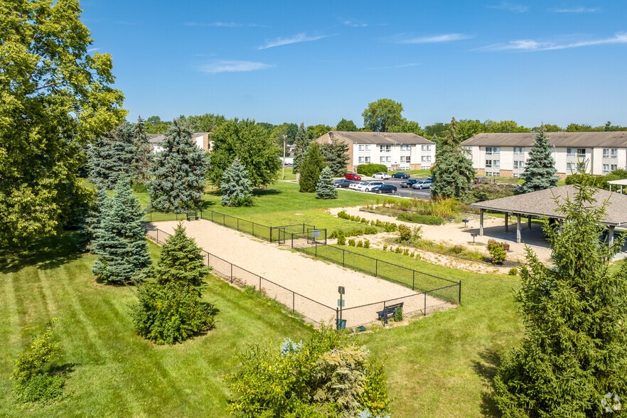 More Photos Of 3691 Windward Way, Columbus Apartments For Sale