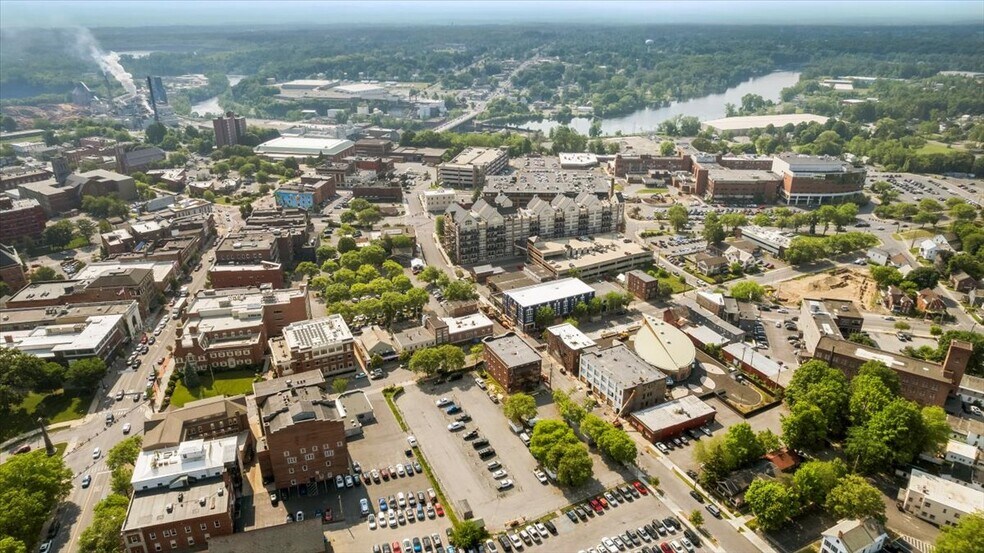 More Photos Of 41 South St, Glens Falls Storefront Retail Residential For Lease