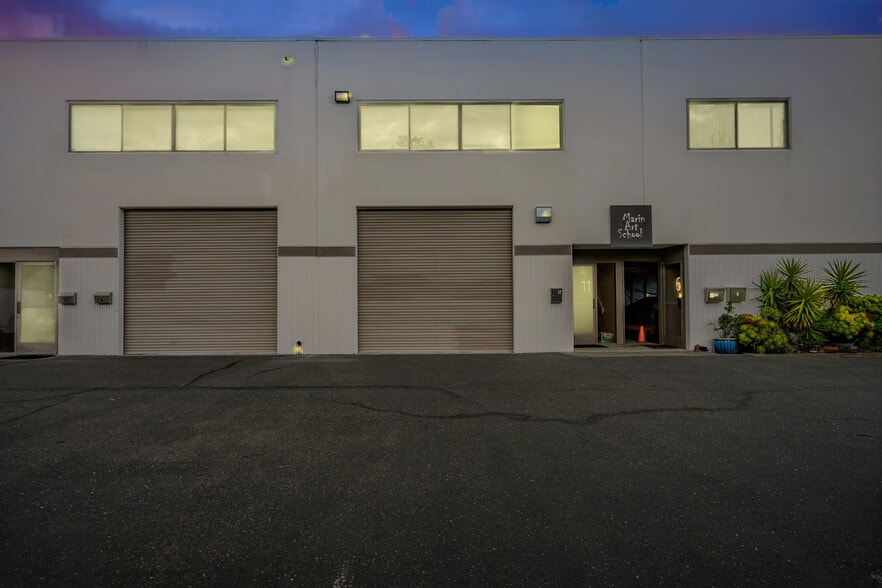 More Photos Of 74 Digital Dr, Novato Warehouse For Sale