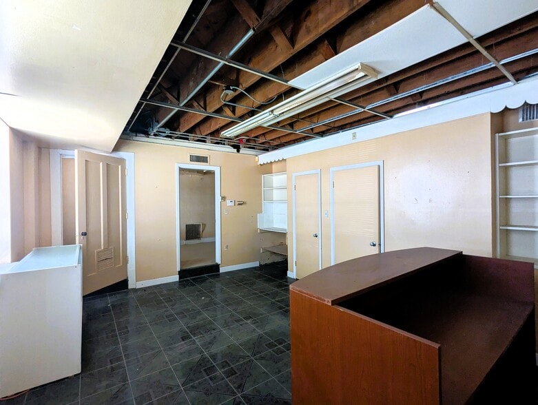 More Photos Of 1180 Washington Blvd, Beaumont Religious Facility For Sale
