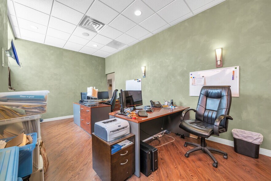 More Photos Of 1345 S Main St, Salt Lake City Freestanding For Lease