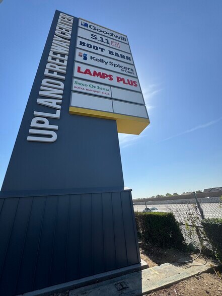 More Photos Of 1348-1438 W 7th St, Upland Unknown For Lease