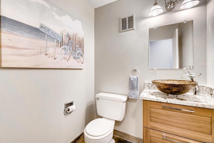 More Photos Of 2805-2901 S Locust St, Denver Apartments For Sale