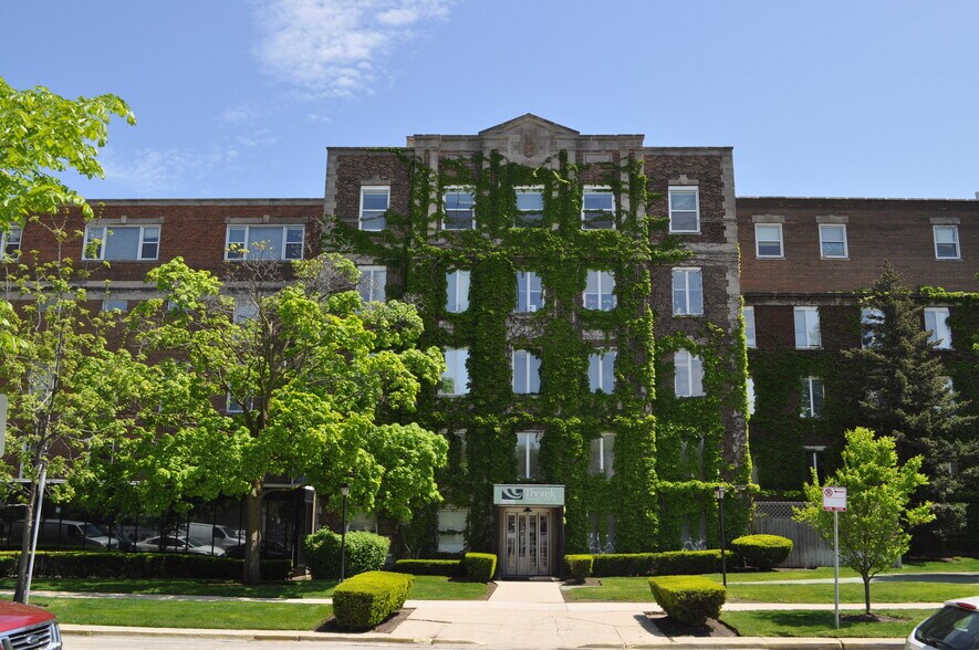 More Photos Of 5015-5025 N Paulina St, Chicago Healthcare For Lease