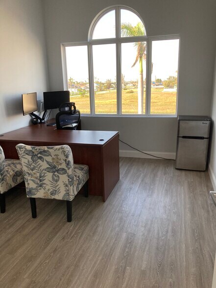More Photos Of 3208 Chiquita Blvd S, Cape Coral Office For Lease