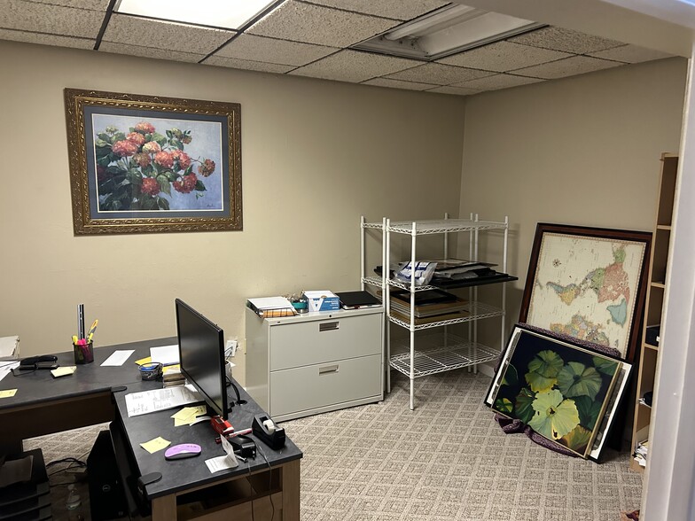 More Photos Of 5130 MacCorkle Ave SE, Charleston Office For Lease