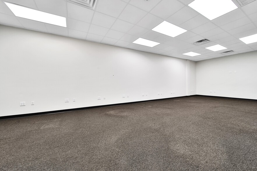 More Photos Of 5939 Albert Dr, Humble Light Distribution For Sale