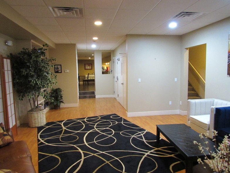 More Photos Of 1841 New York Ave, Huntington Station Medical For Sale