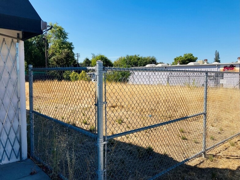 More Photos Of 6649 Fair Oaks Blvd, Carmichael Land For Lease