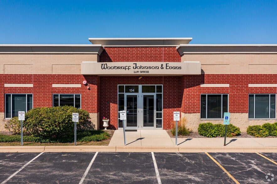 More Photos Of 4222-4248 Meridian Pky, Aurora Unknown For Lease