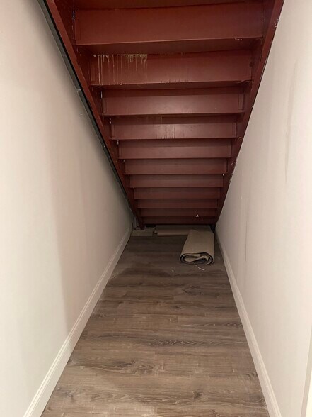 More Photos Of 160 Howells Rd, Bay Shore Medical For Lease