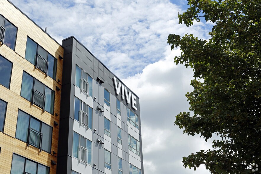 More Photos Of 1516 NW 51st St, Seattle Apartments For Sale