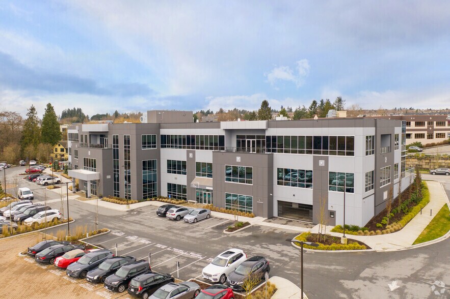 More Photos Of 15288 54A Ave, Surrey Office For Lease