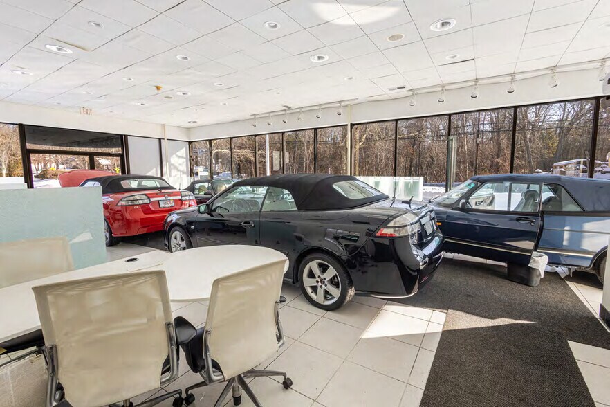 More Photos Of 30 Main St, Acton Service For Lease