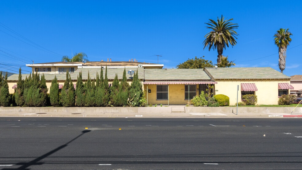 More Photos Of 4357 W 120th St, Hawthorne Apartments For Sale