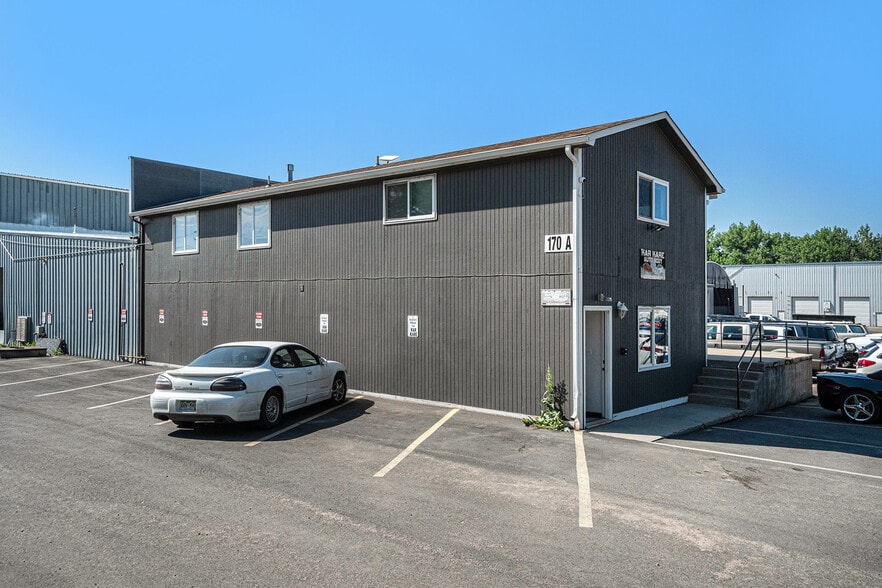 More Photos Of 170 SW 2nd St, Loveland Warehouse For Lease